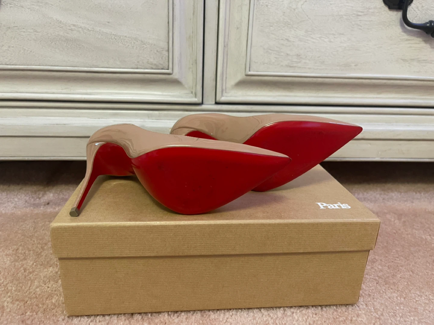 Christian Louboutin Kate 100 Patent Nude Heels - Size 34 - photo 4