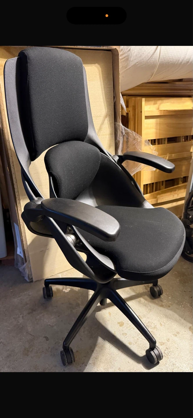Black Ergonomic Office Chair - photo 2