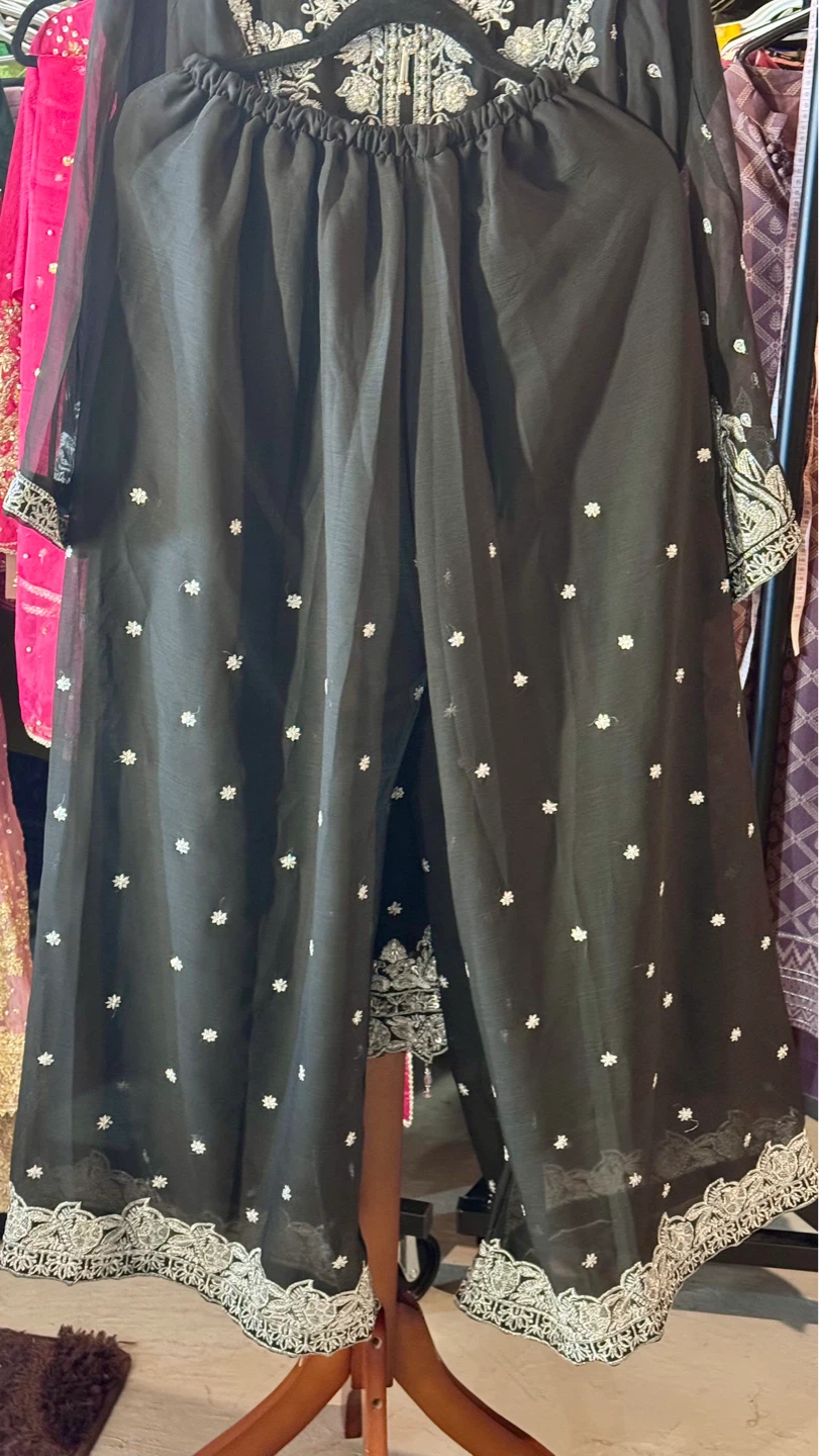 Black Embroidered georgette three piece suit - photo 2