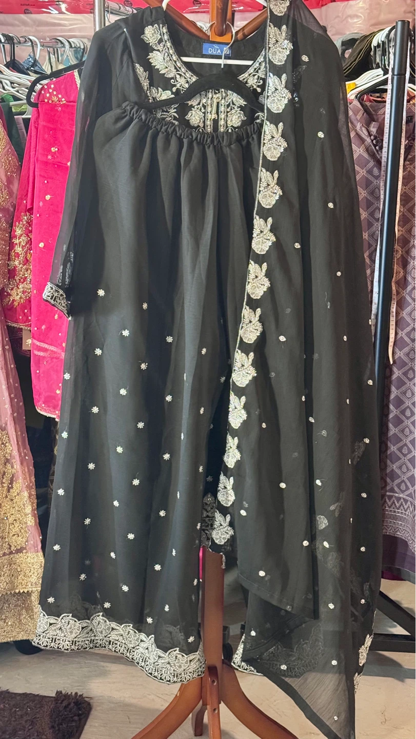 Black Embroidered georgette three piece suit - photo 3