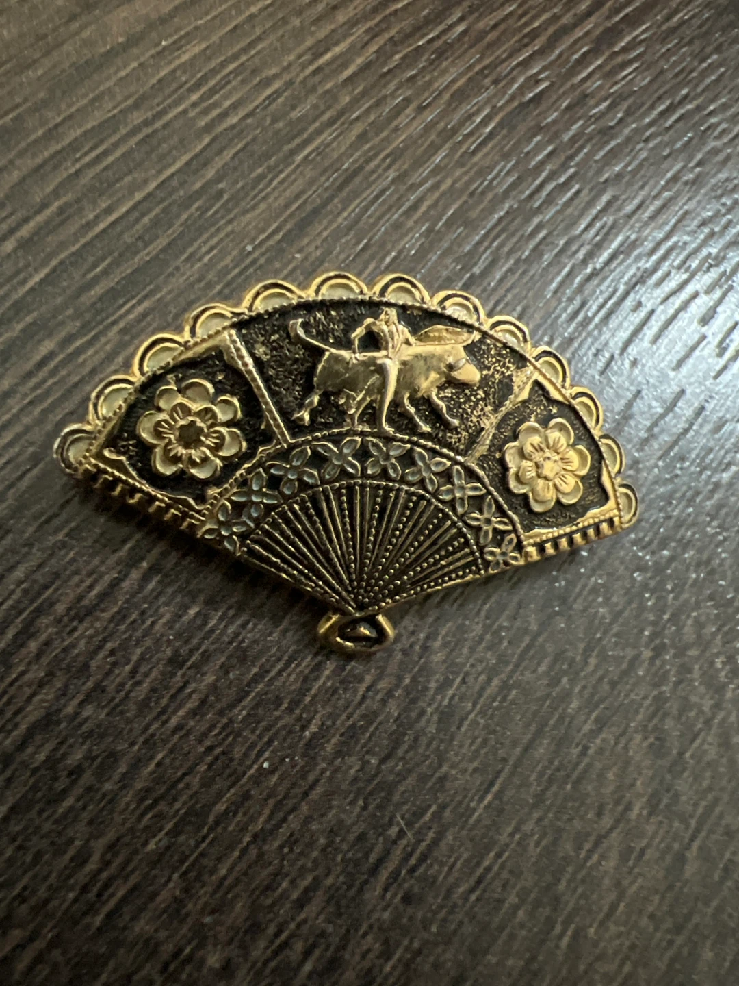 Vintage Fan Brooch with Bull Rider Design