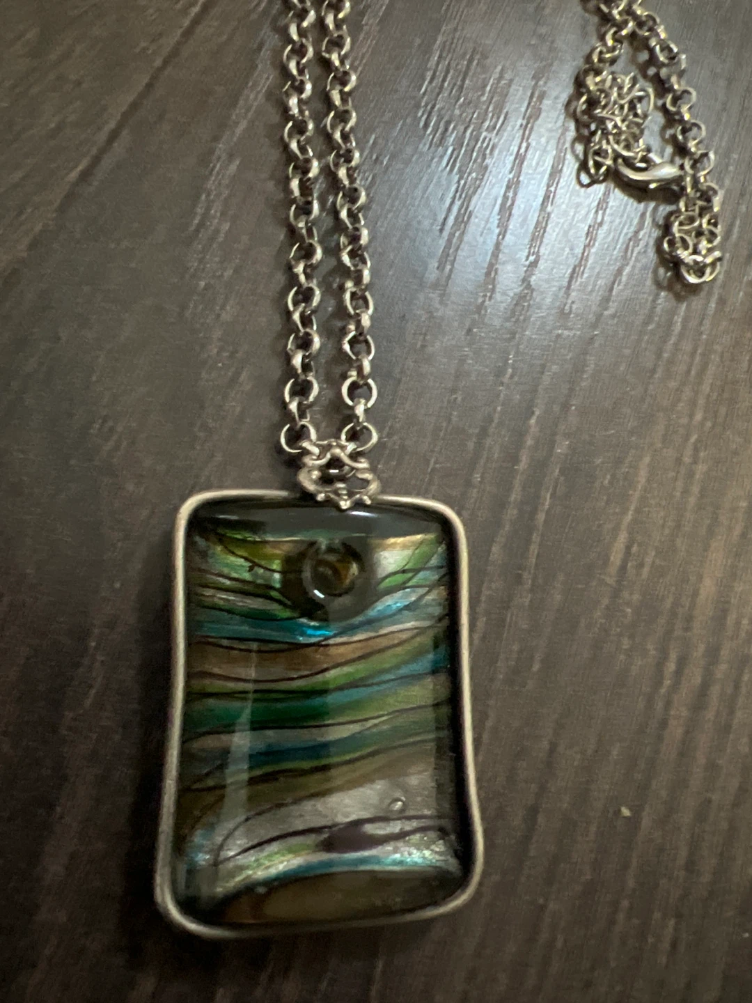 Pendant Necklace with Mother of Pearl Inlay
