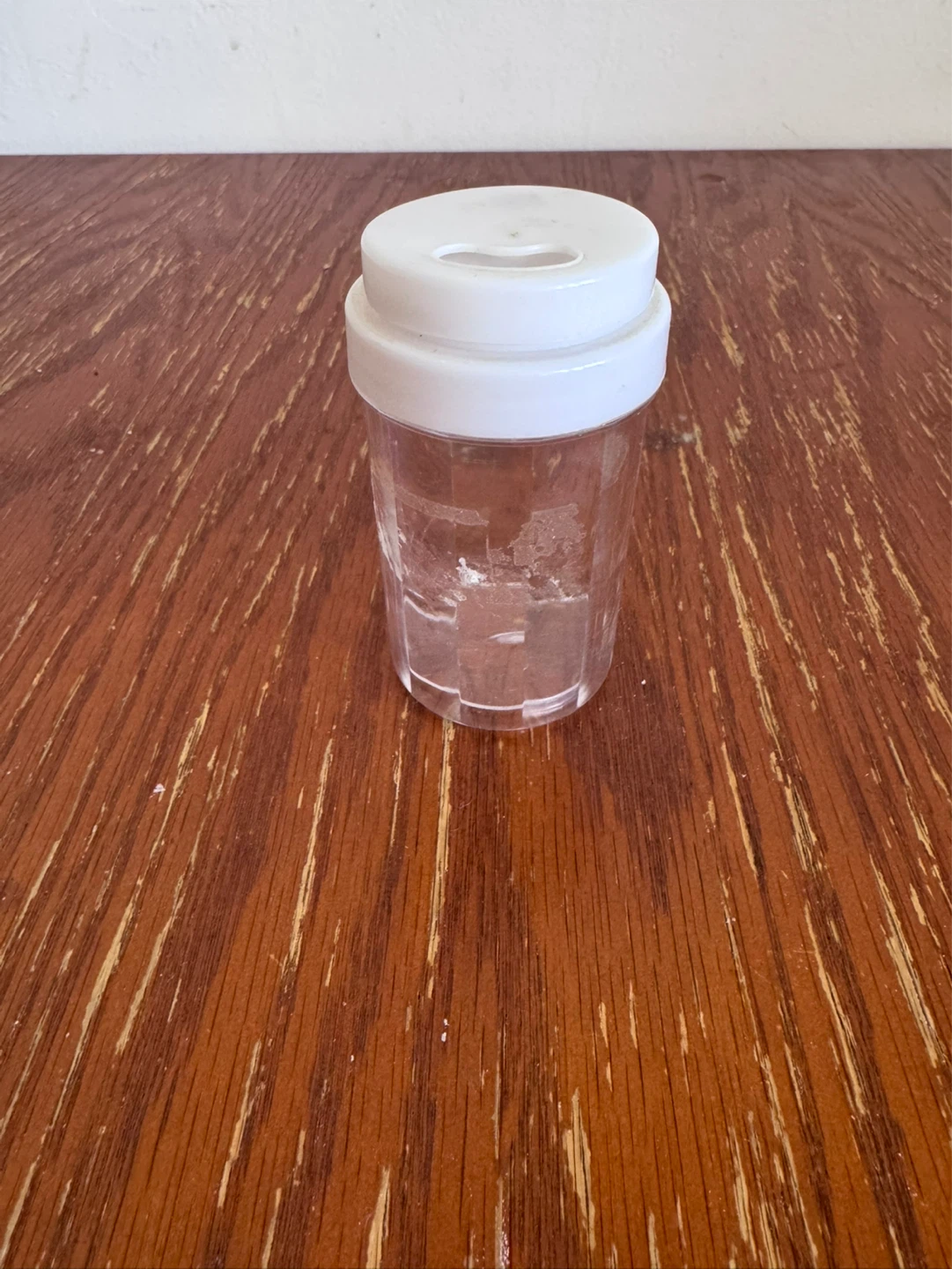 Small plastic spice shaker