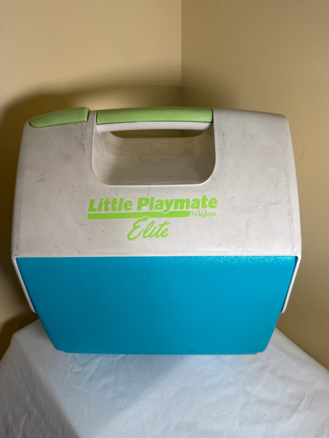 Igloo Little Playmate Elite Cooler