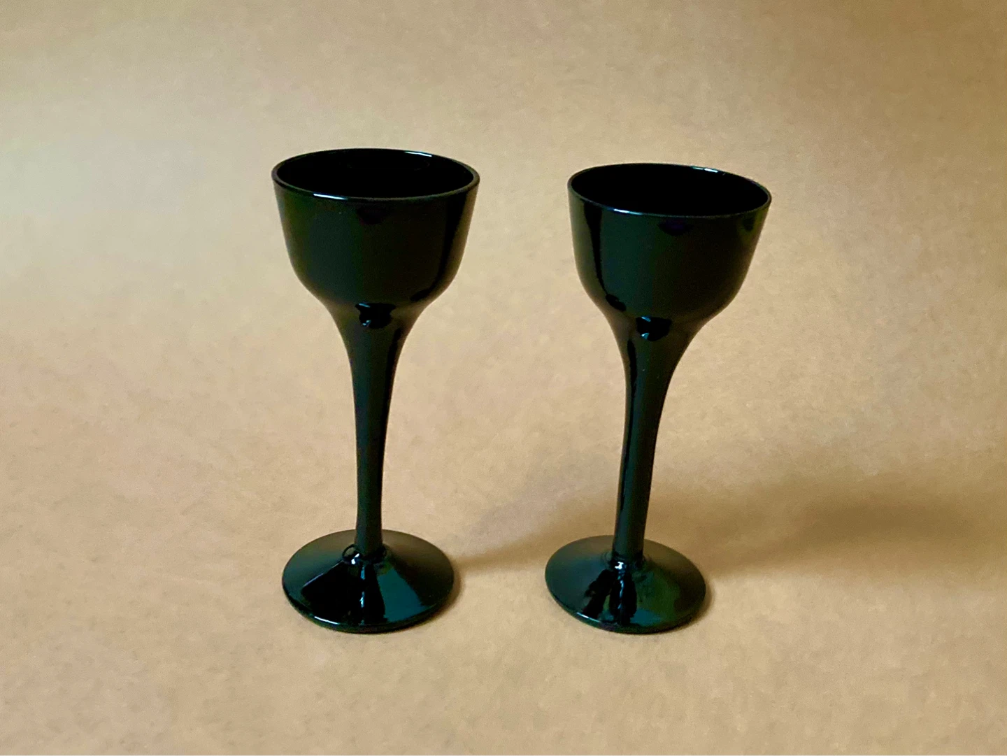 Pair of Rare Vintage Royal Krona Sweden Black Liqueur Glasses - photo 2