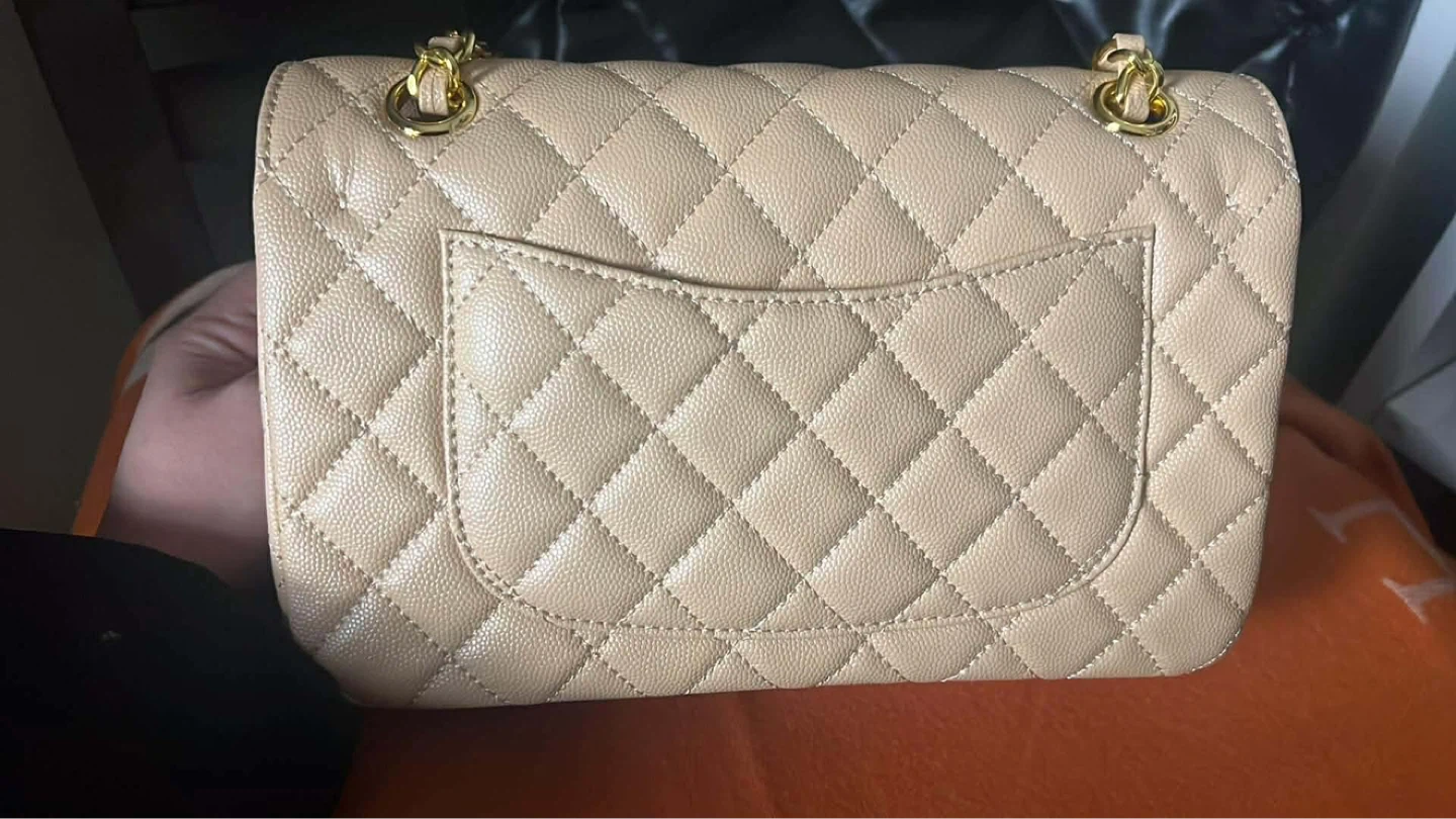 Chanel Classic Flap Bag - photo 3