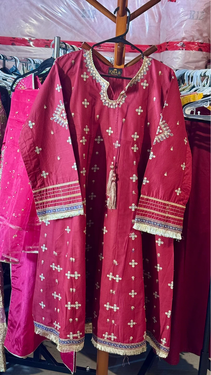 Embroidered Kurti with Pant - photo 2