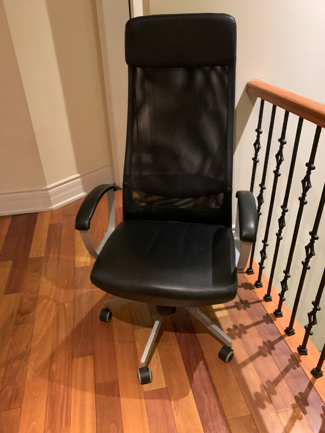 Black Mesh Back Office Chair