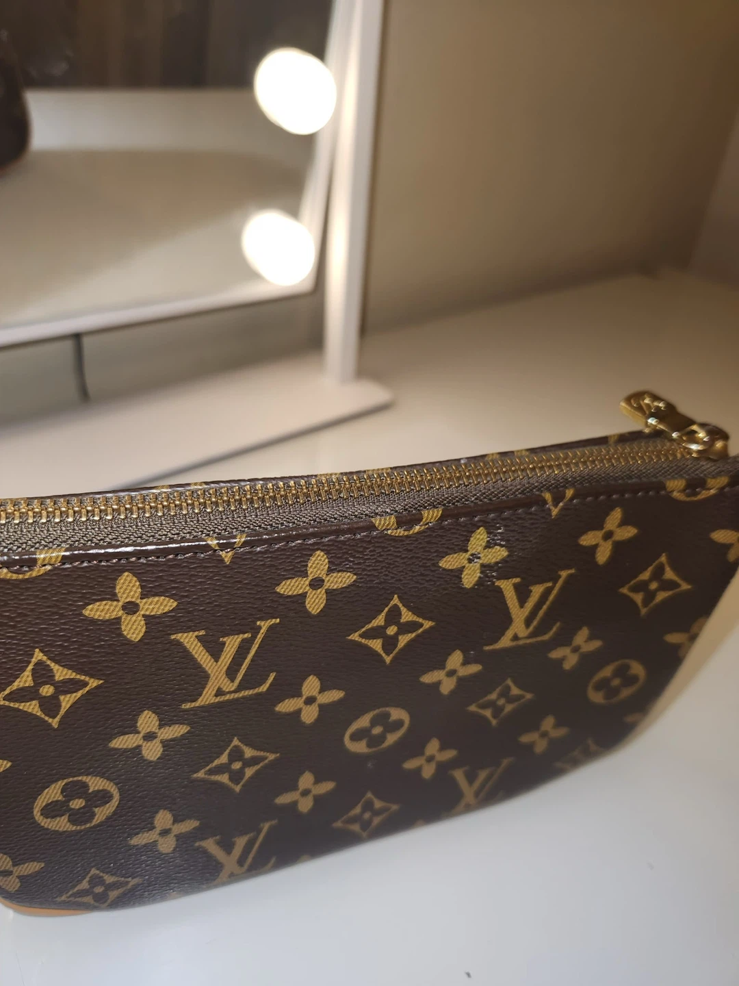 Louis Vuitton Monogram Pouch (Vintage)