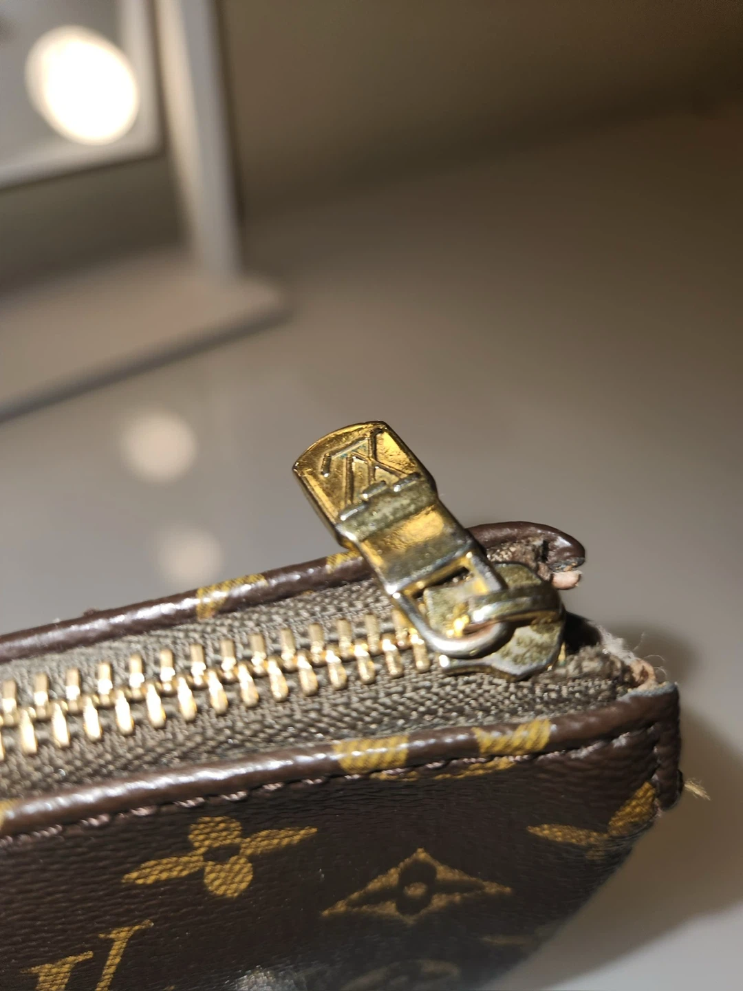 Louis Vuitton Monogram Pouch (Vintage) - photo 2