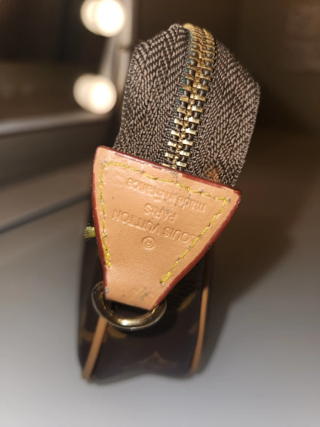 Louis Vuitton Monogram Pouch (Vintage) - photo 3