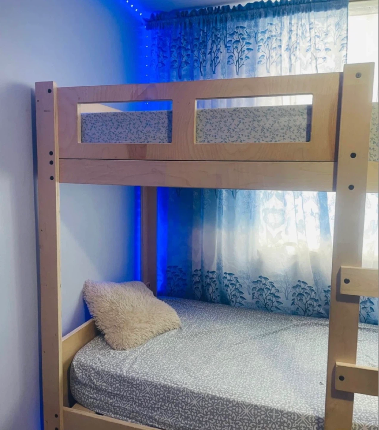 Wooden Bunk Bed - photo 3