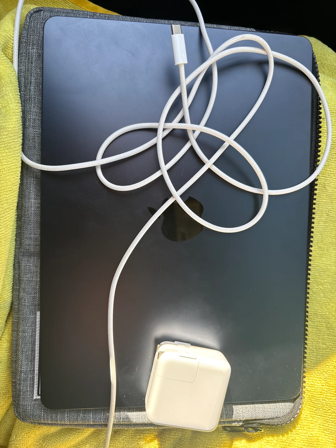 MacBook Air 13-inch M4 16GB - photo 2