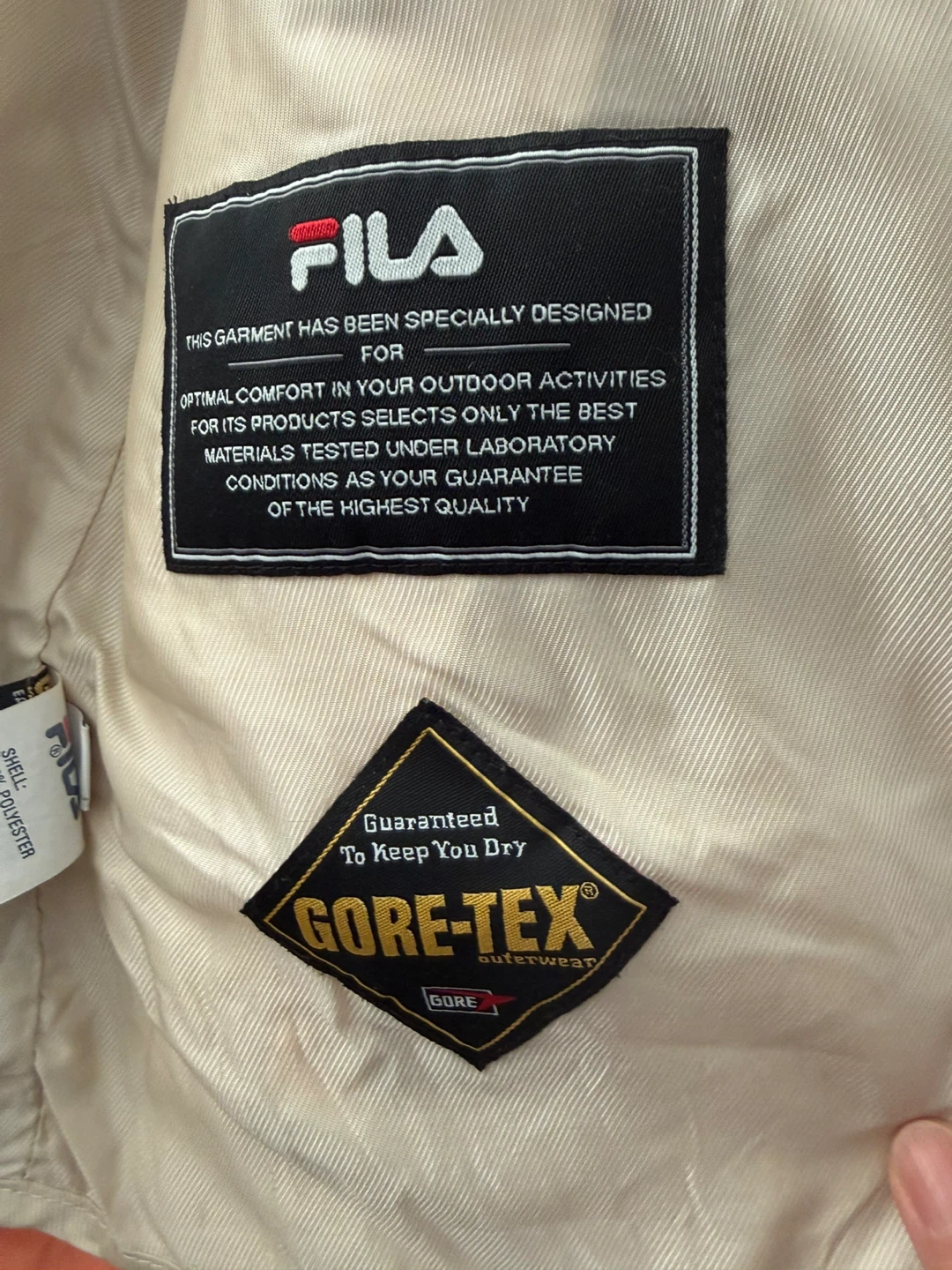 Fila Gore-Tex Hooded Jacket Size 40 - photo 2