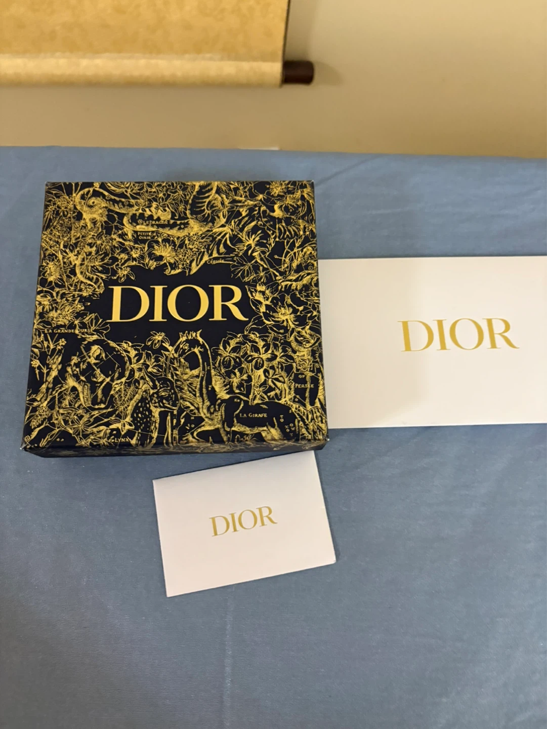 Dior Gift Box with Ribbon and Cards - photo 2