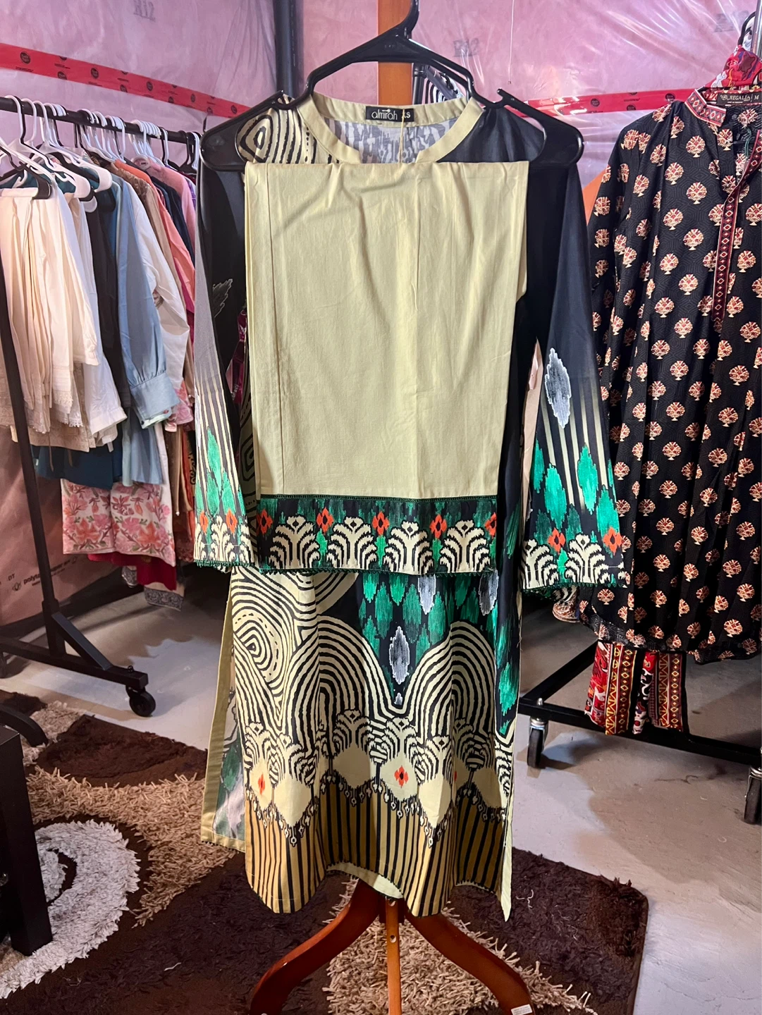 Almirah 3-piece suit - photo 4