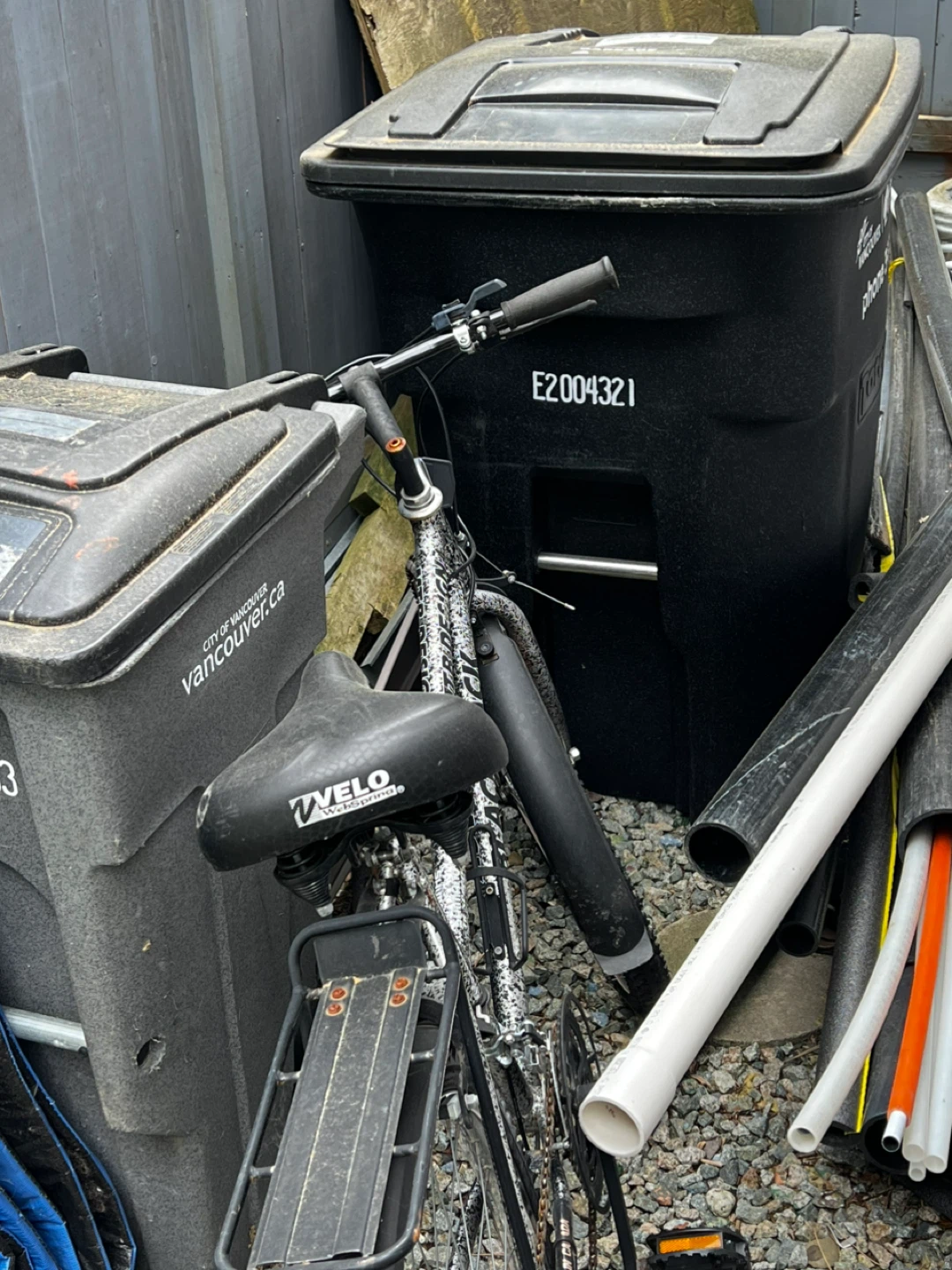Used Bicycle with Velo Seat - photo 2