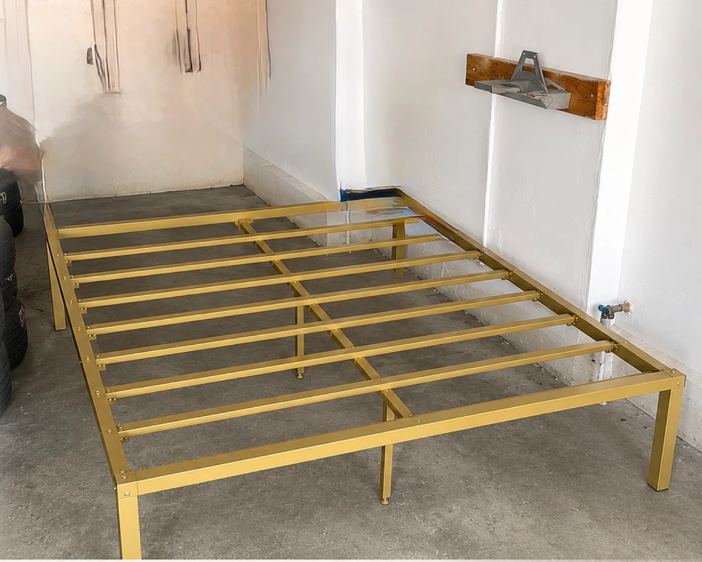 Brand New Queen size Gold Metal bed Frame - photo 2