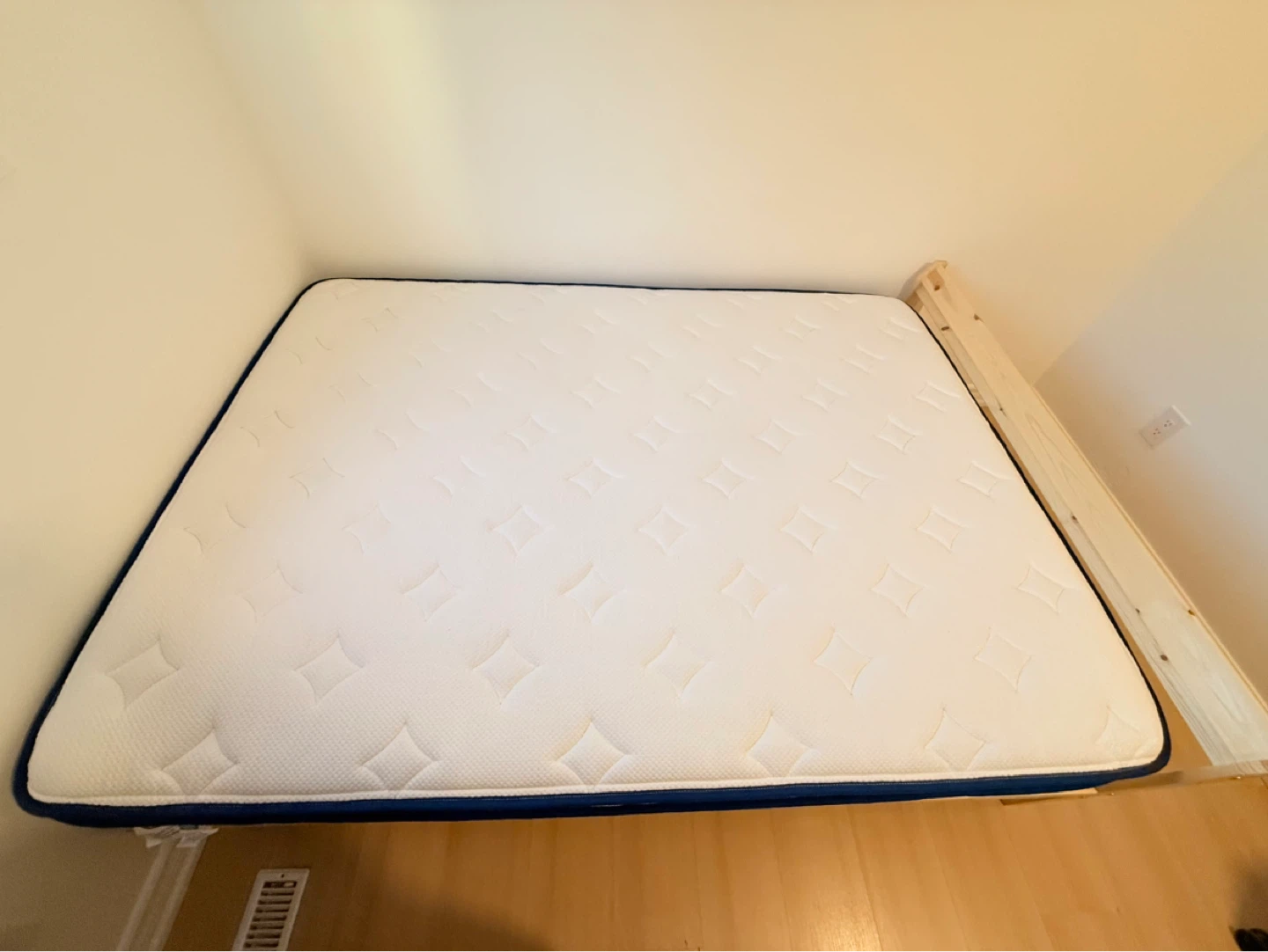 Full/Double size BED frame + Mattress - photo 2