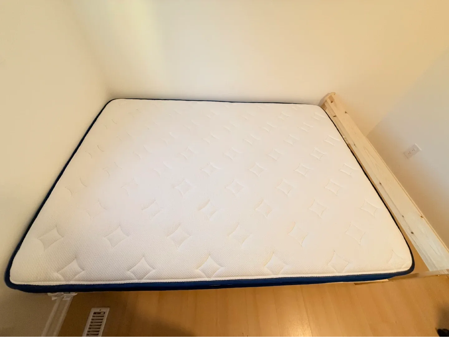 Full/Double size BED frame + Mattress - photo 2