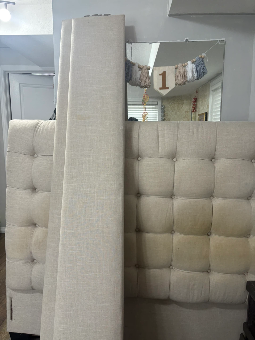 Tufted Upholstered Headboard- queen bed - photo 2