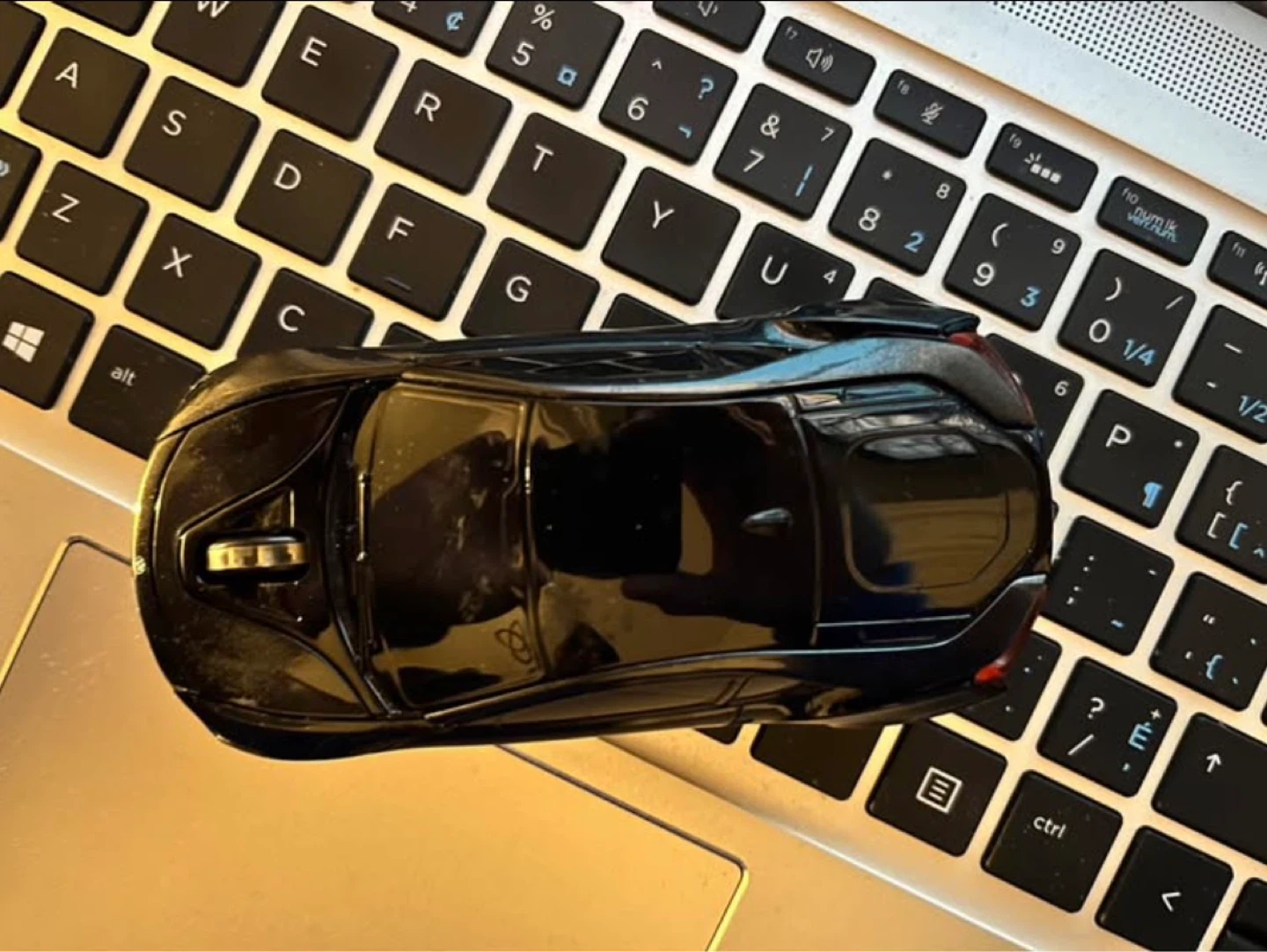 Black BMW i8 mouse