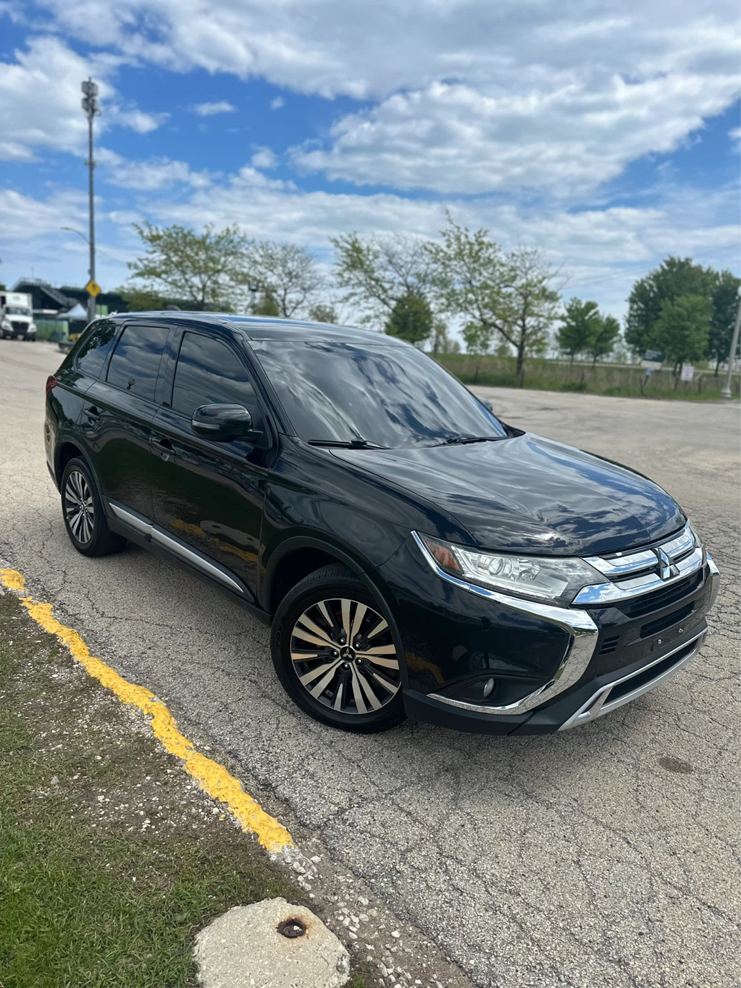 2019 Mitsubishi Outlander - photo 2
