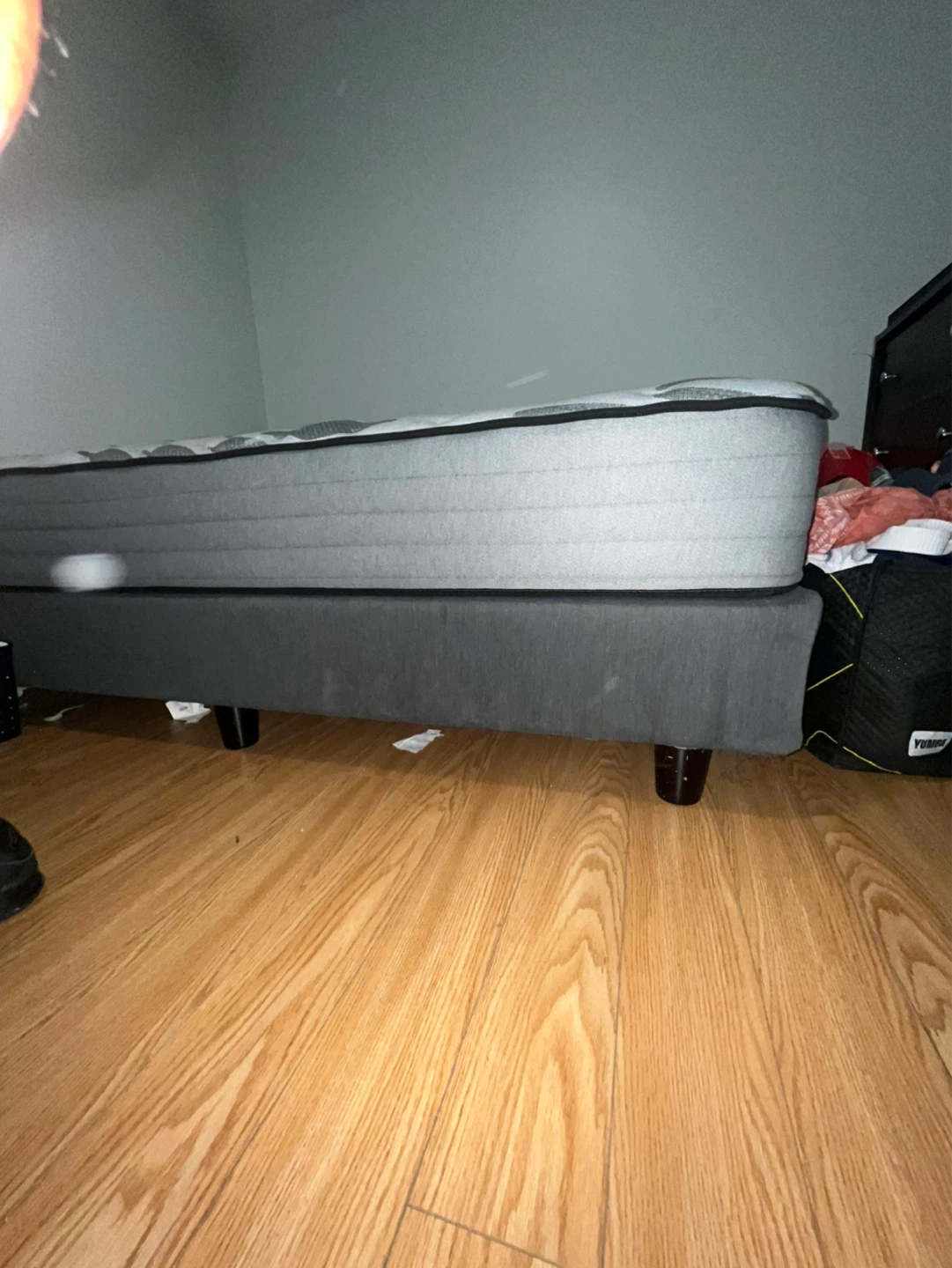 Sealy Posturepedic Plus queen Mattress + Bed Base/Box Spring - photo 3