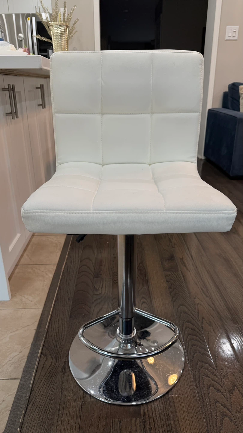 4 White Adjustable Bar Stool