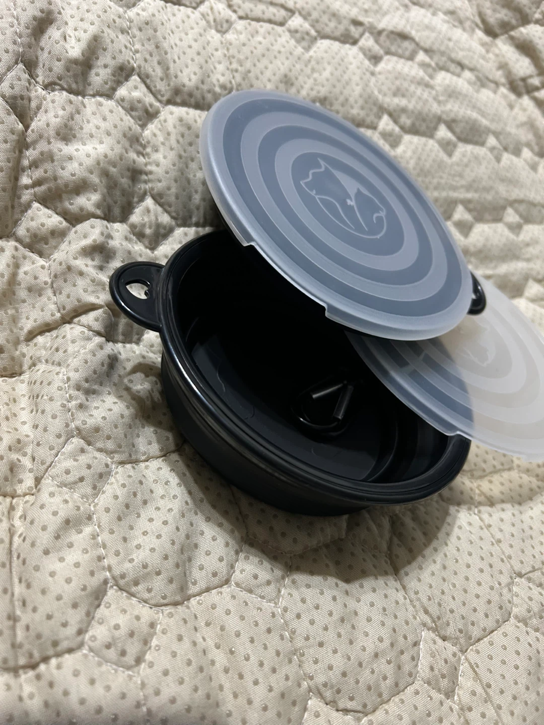 New 2 pack Foldable Collapsible Pet Food and Water Bowl - photo 5
