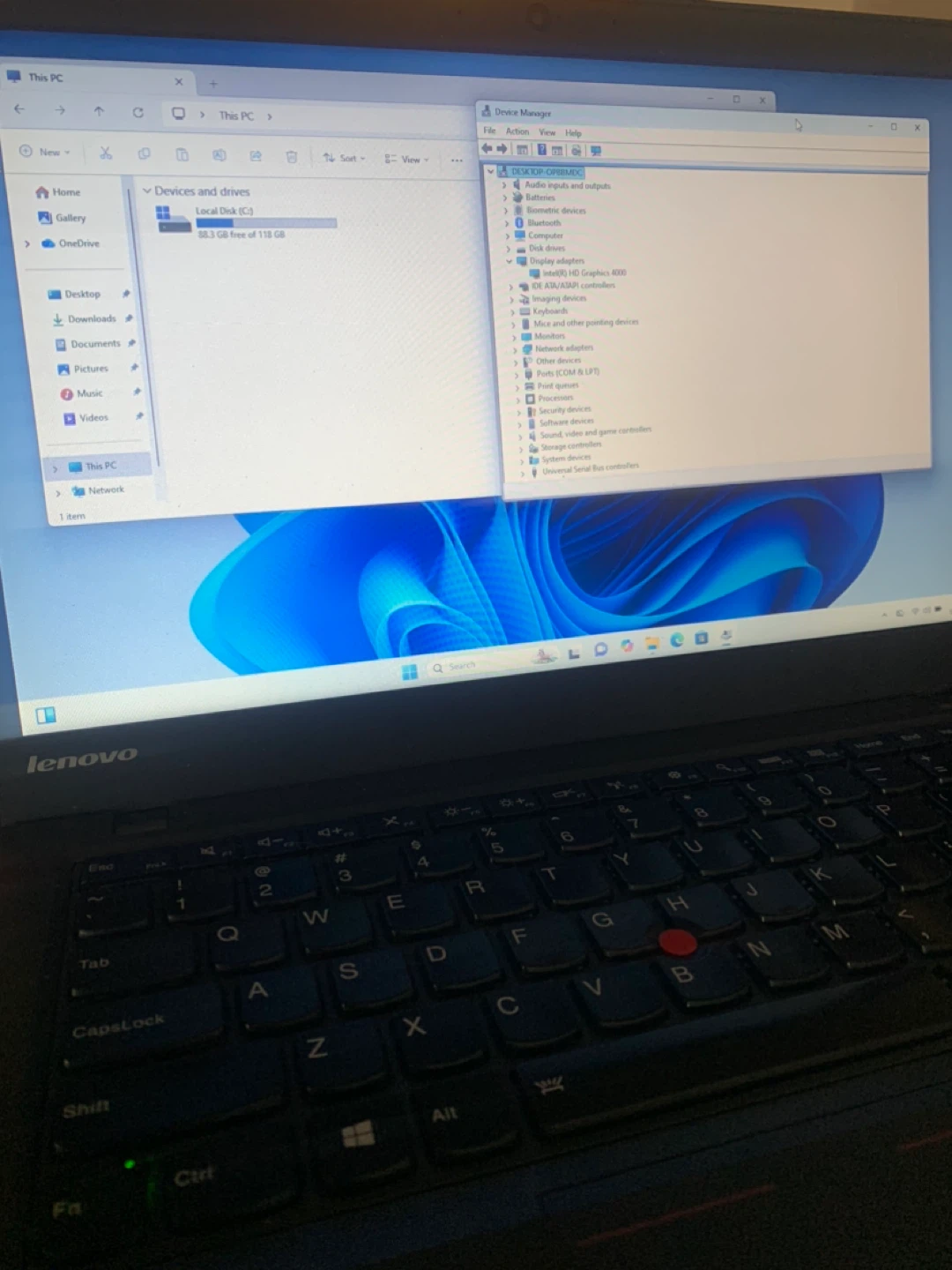 Lenovo ThinkPad Laptop - photo 3
