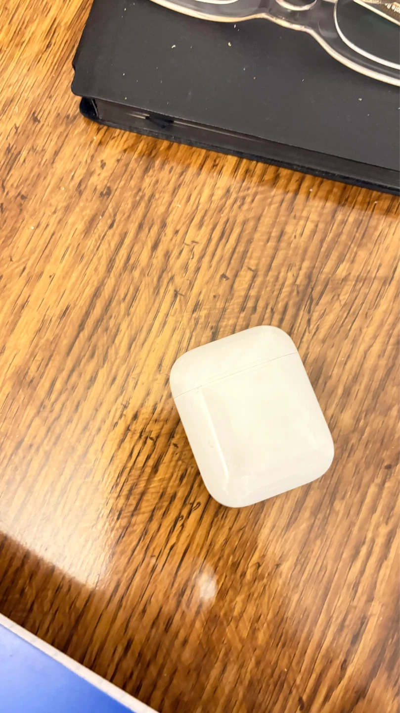 Apple AirPods - photo 3