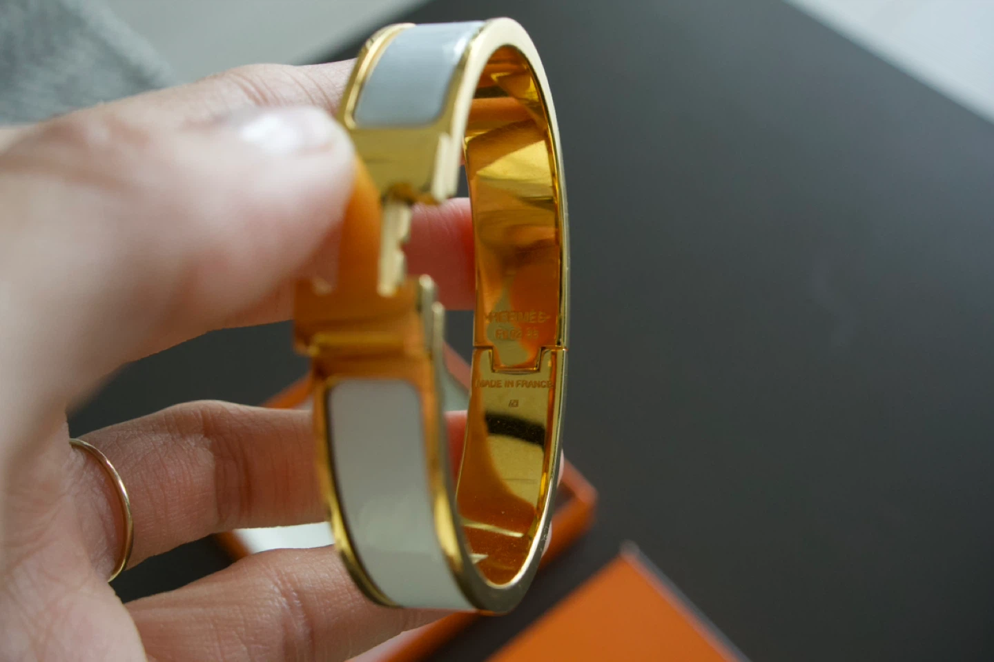 Hermès Clic H White Enamel Gold Bracelet - photo 3