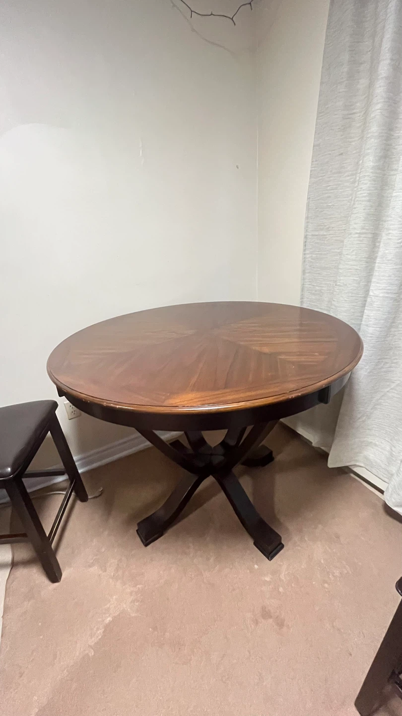 Round Dining Table