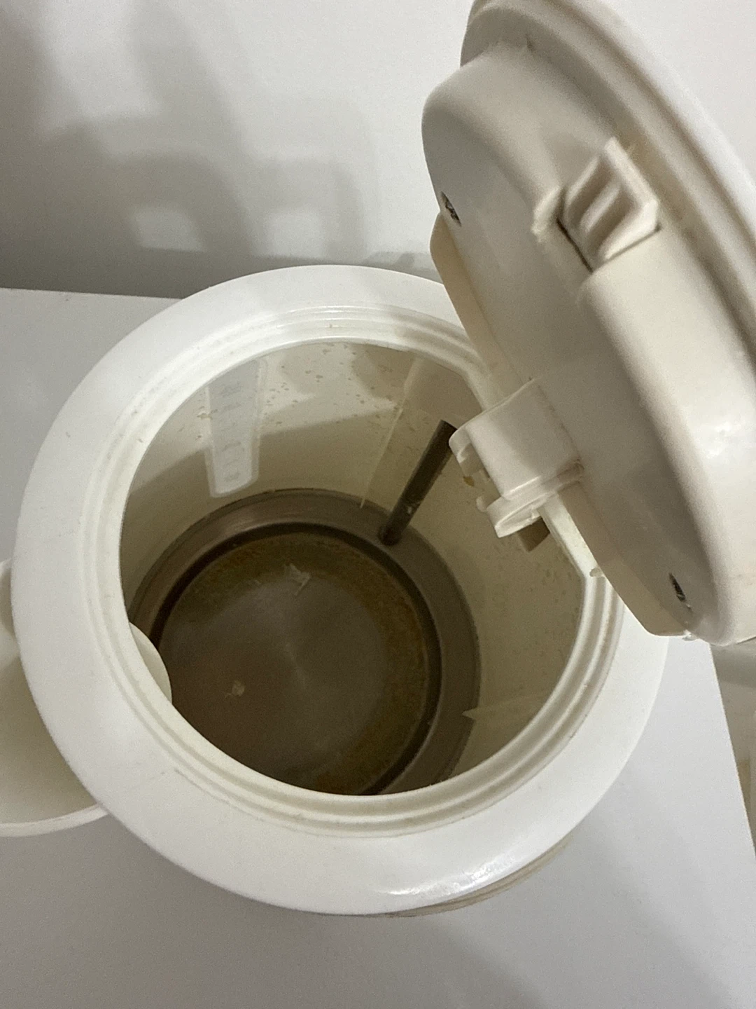 Toastmaster White Electric Kettle - photo 2