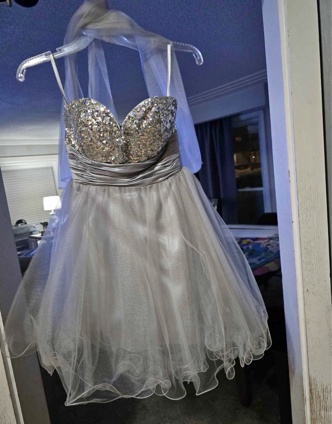 Sequin grad dress - photo 2