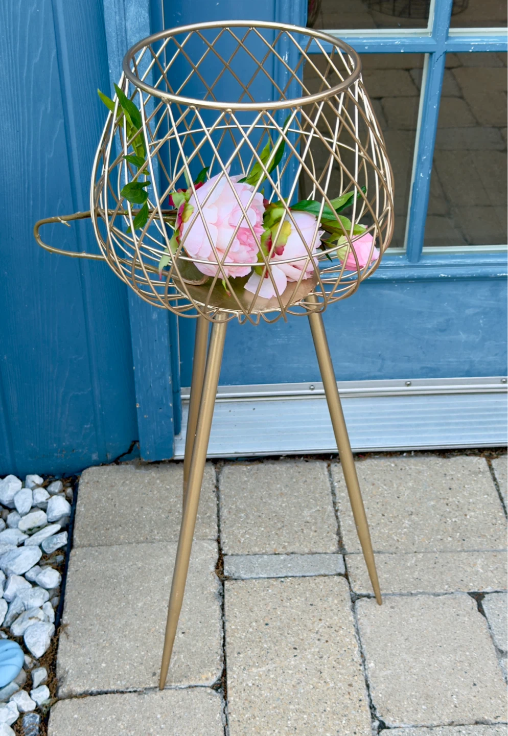 BEAUTIFUL TALL GOLD FLOWER/PLANT STAND