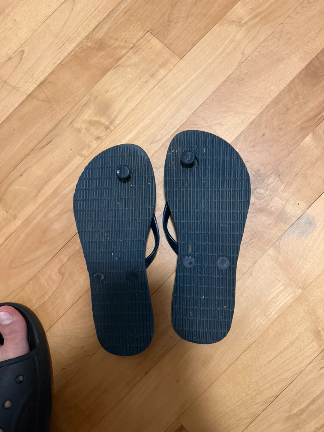 Havaianas Flip Flops Size 3 - photo 2