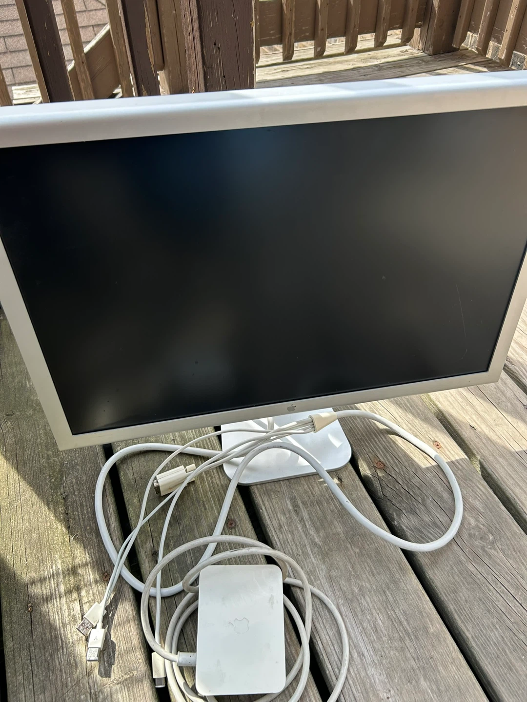 Apple Cinema HD Display 23-inch Aluminum Monitor - photo 2
