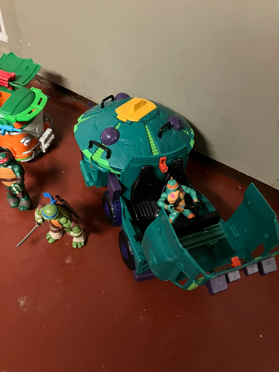 Teenage Mutant Ninja Turtles Action Figures & Vehicles - photo 4