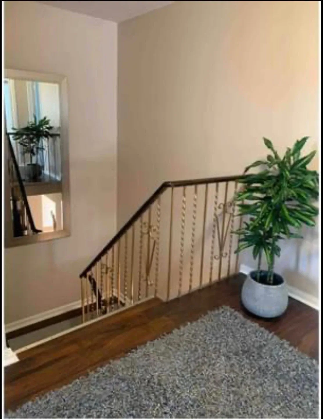 Private Furnished Room for Rent-Female Only - photo 5