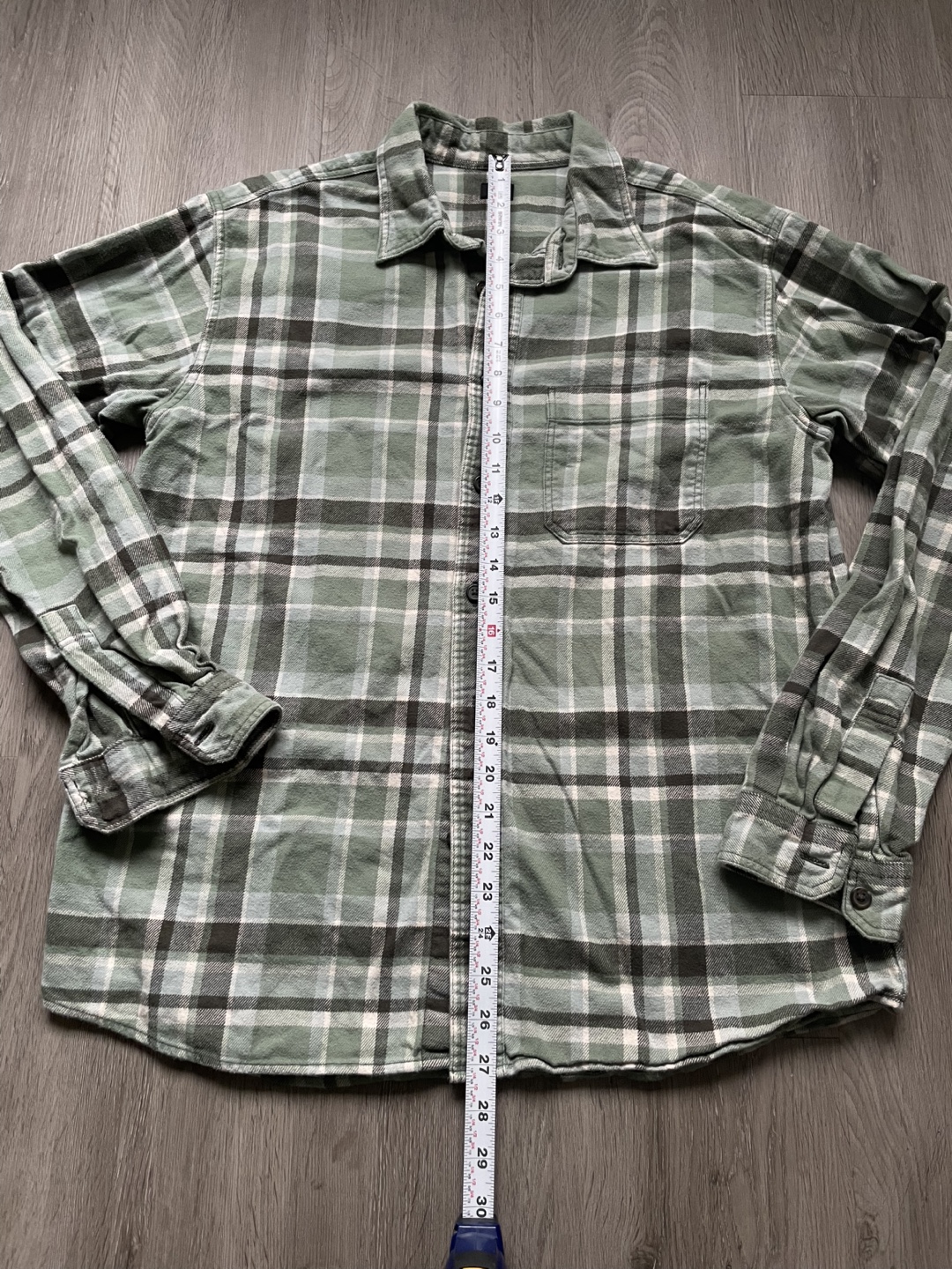 UNIQLO Flannel Plaid Button-Up Shirt - Medium - photo 5