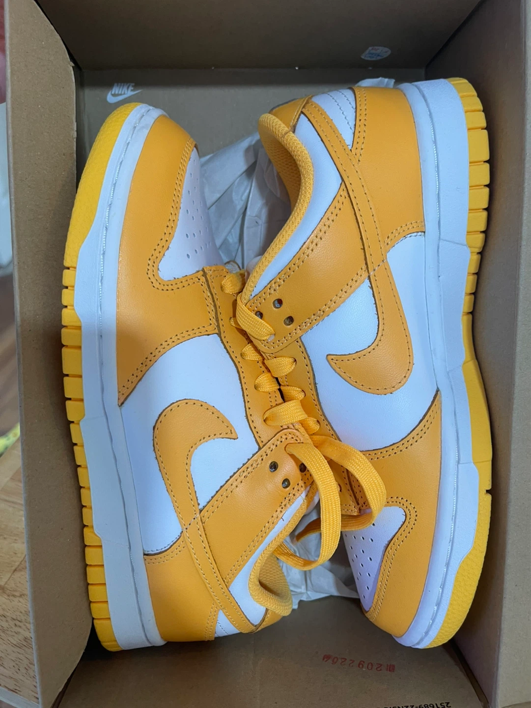 Nike Dunk Low (Women's) - Size 6.5 brand new  cash only please - photo 2