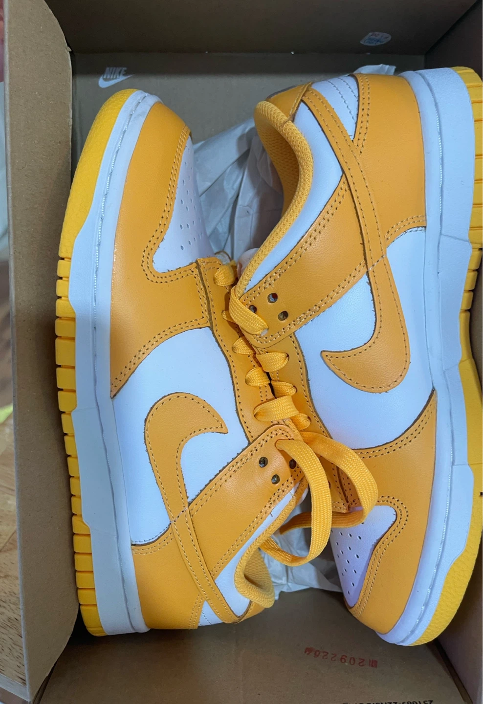 Nike Dunk Low (Women's) - Size 6.5 brand new  cash only please