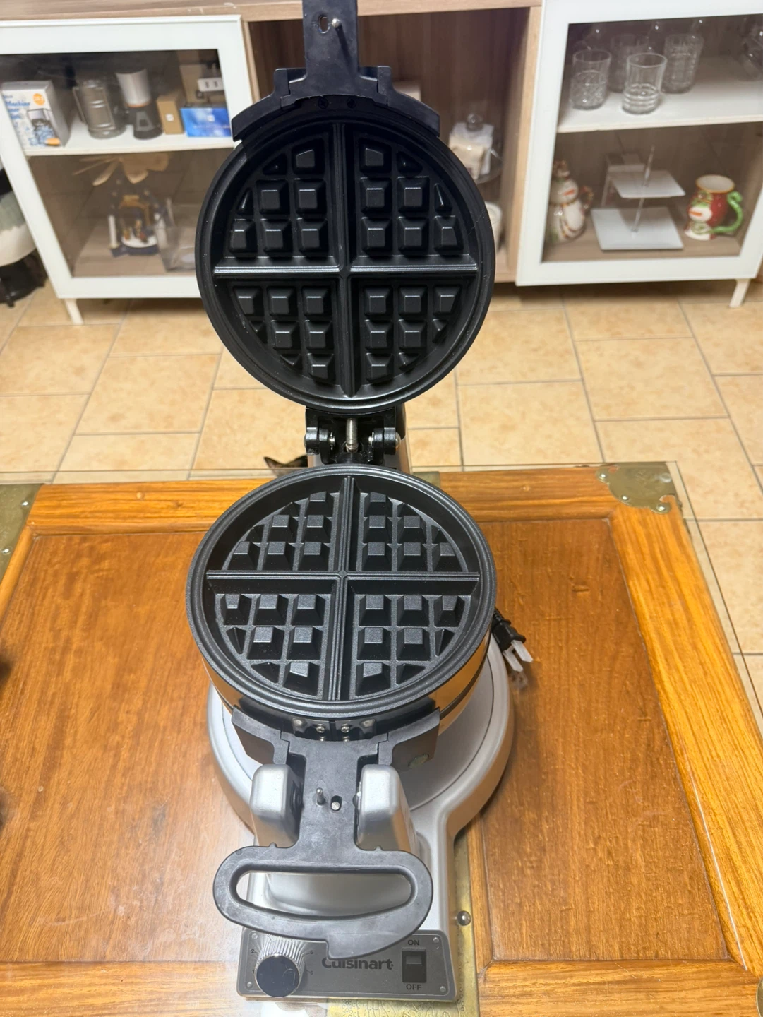 Cuisinart Waffle Maker - photo 2