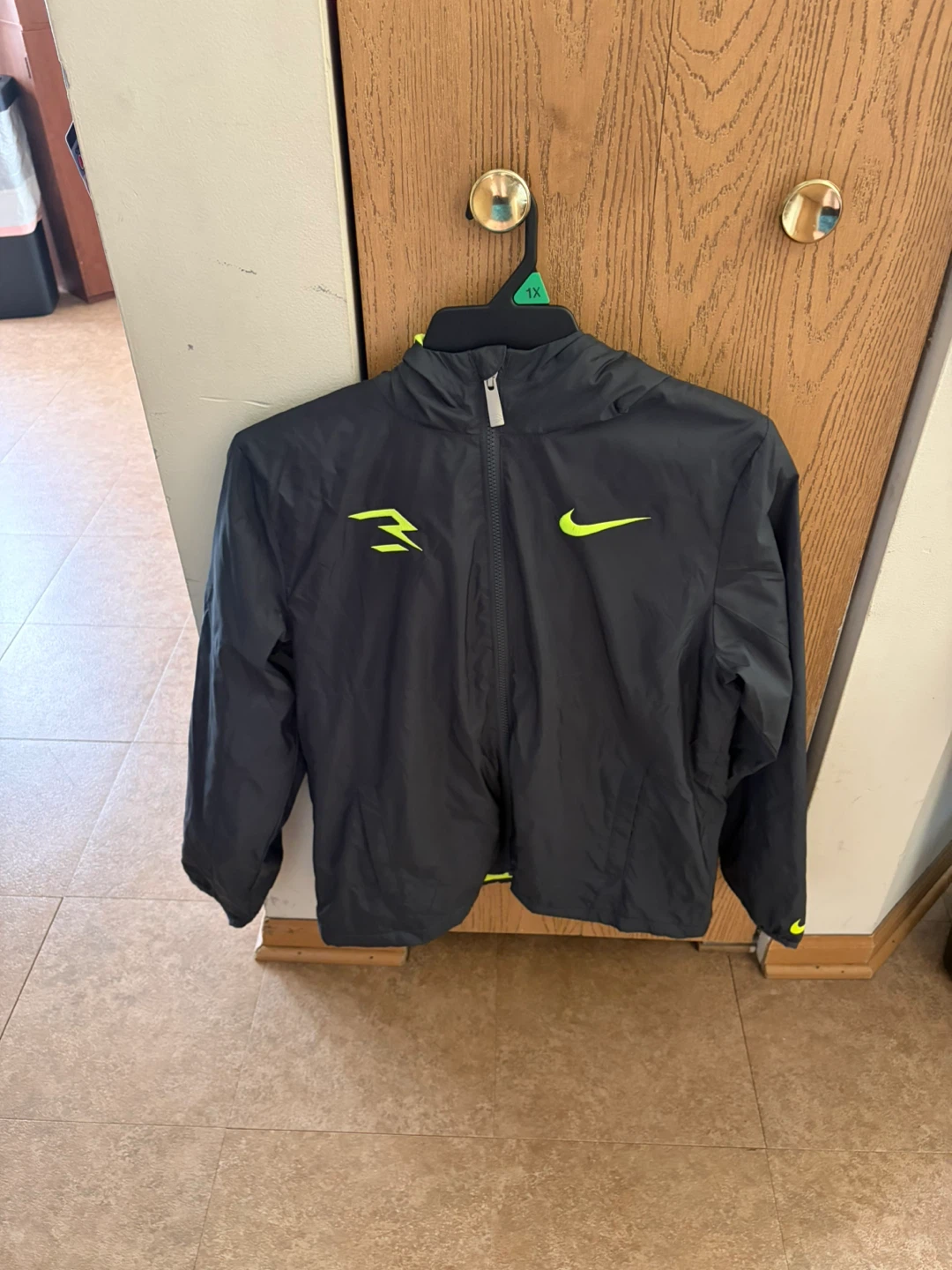 Nike Boys Youth Jacket L Gray Neon Green