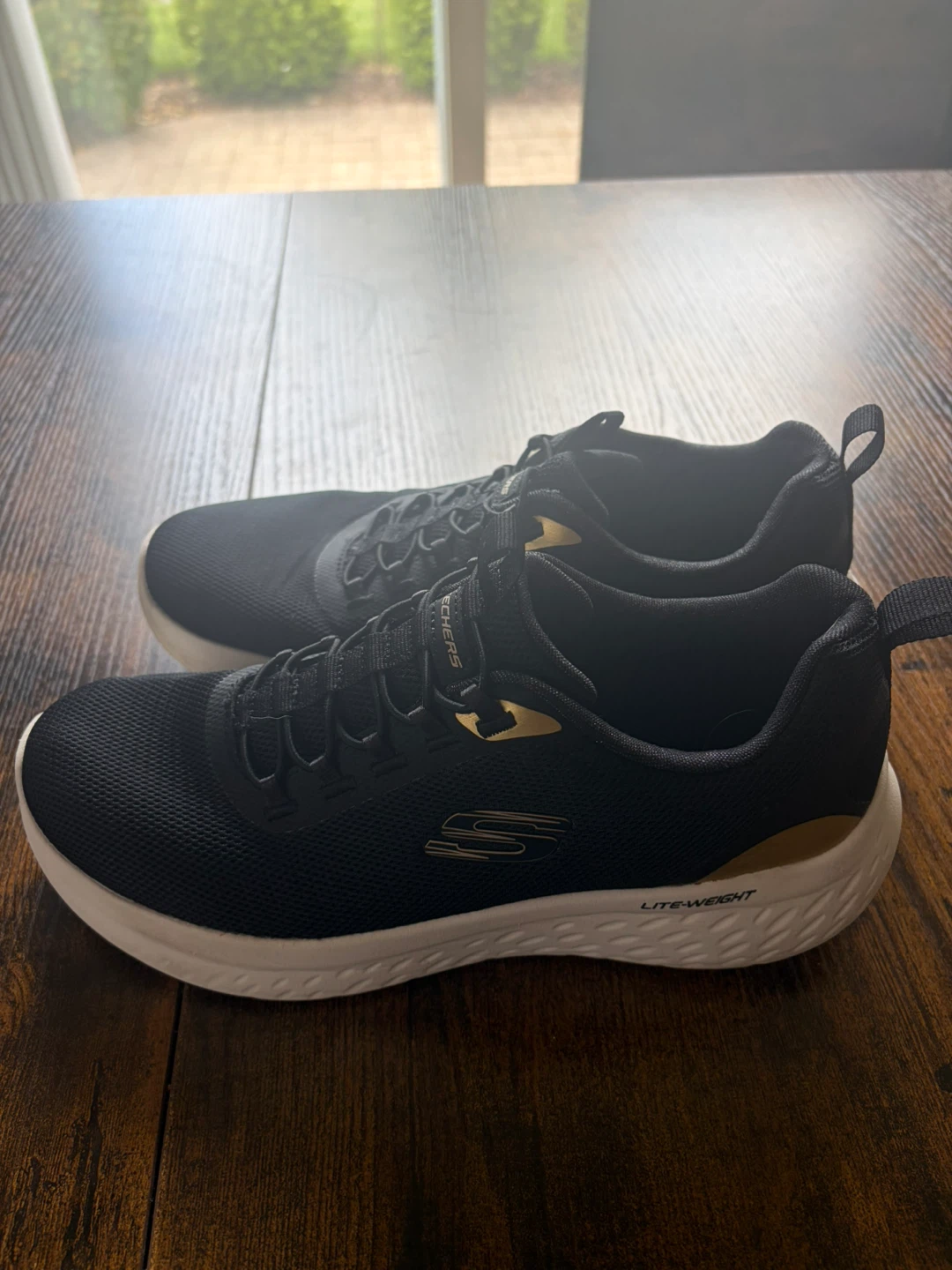 Skechers Black & Gold Mesh Sneakers - Women's US 7.5 - photo 2