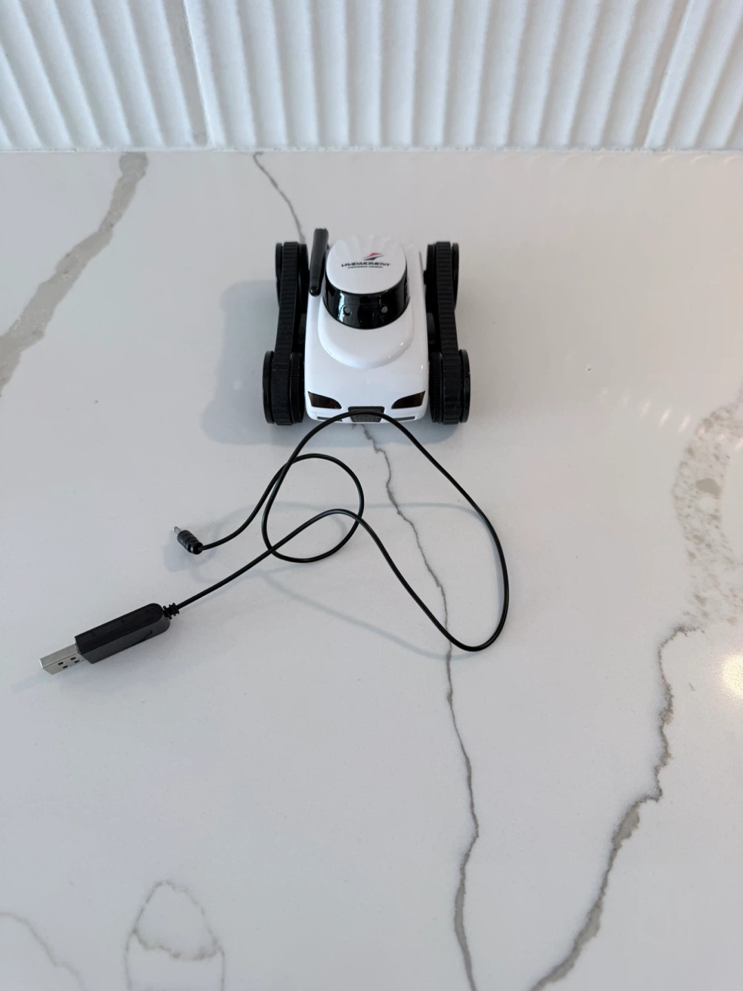 VividMoment Mini Tank Spy Cam