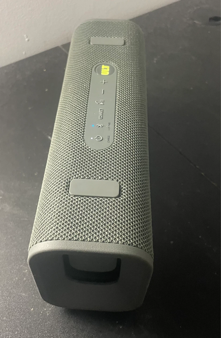 Sony ULT Field Wireless Portable Speaker - photo 3