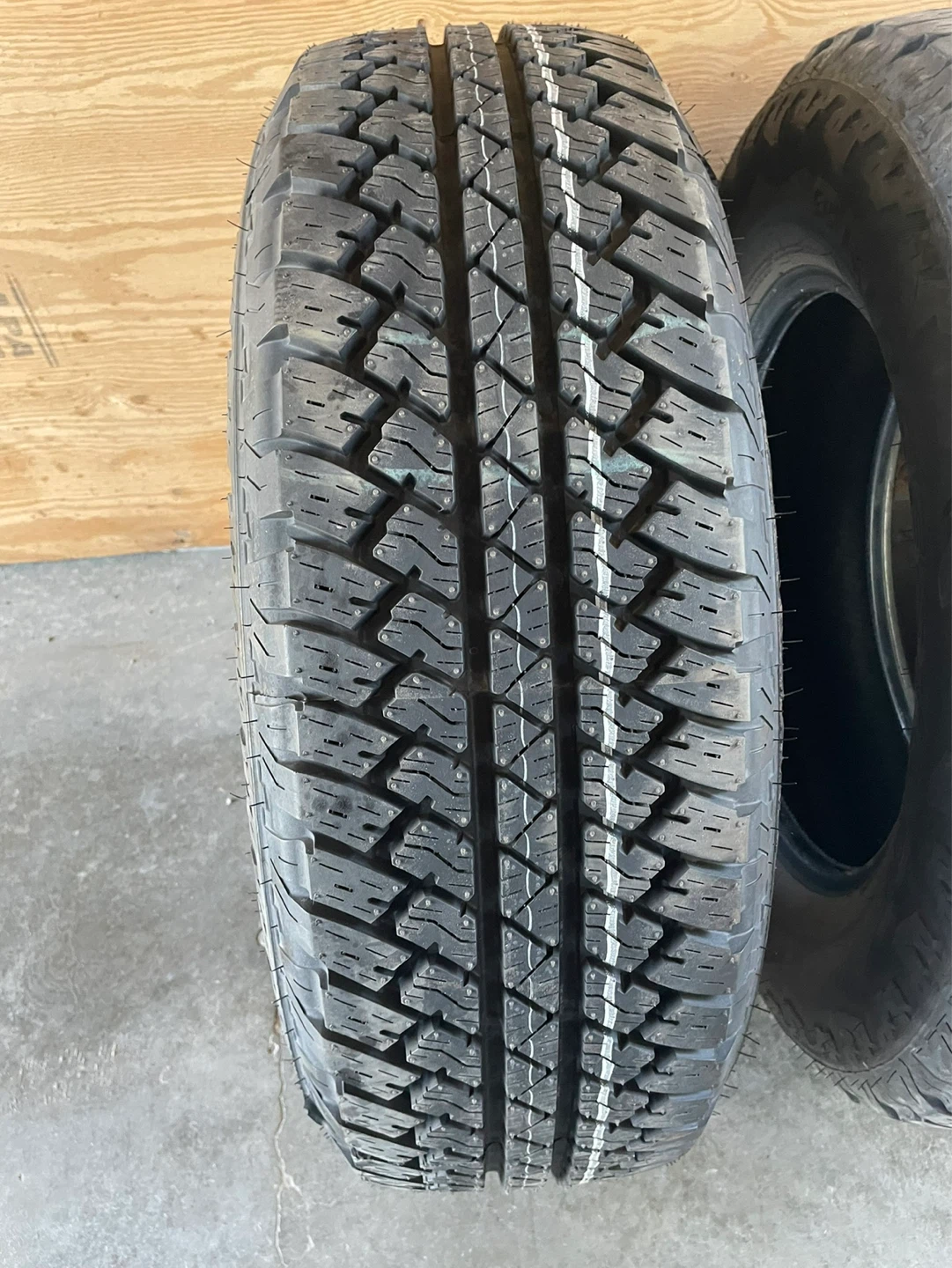Set of 5 Bridgestone All-Season Tires - photo 2